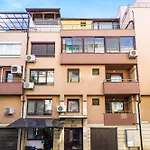 Peaceful Riverside With Private Garden Center Parking * Φιλιππούπολη