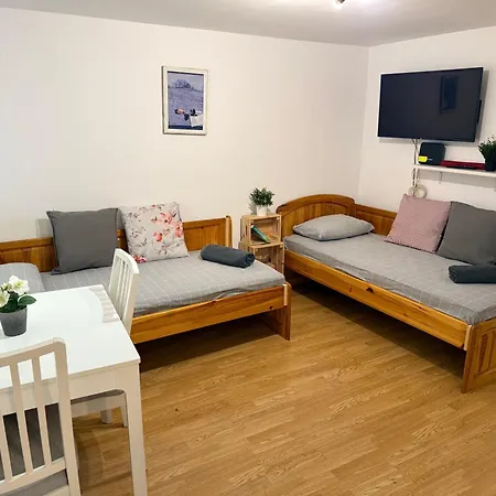 Διαμέρισμα Peaceful Riverside With Private Garden Center Parking Φιλιππούπολη