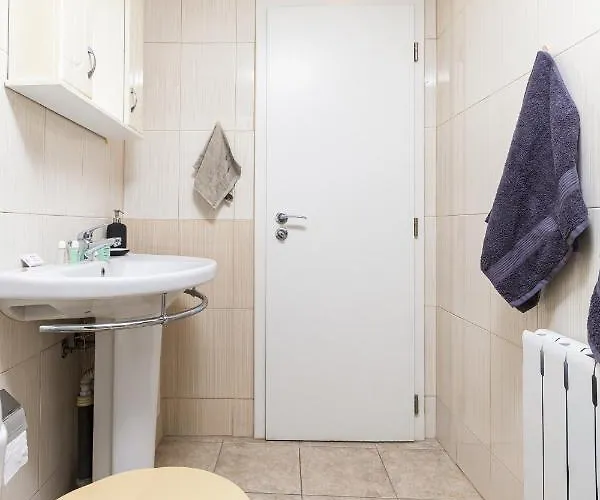 Διαμέρισμα Peaceful Riverside With Private Garden Center Parking *