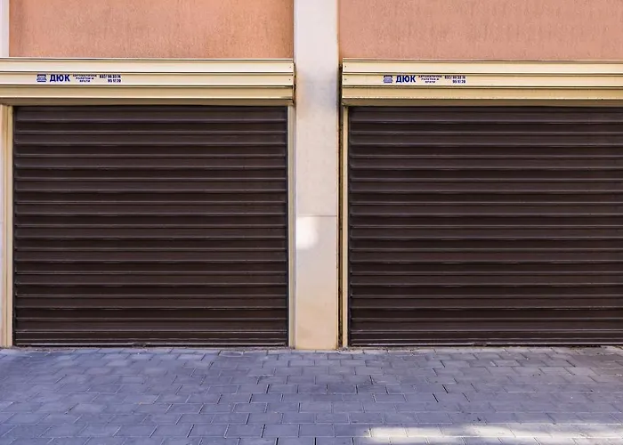 Peaceful Riverside With Private Garden Center Parking