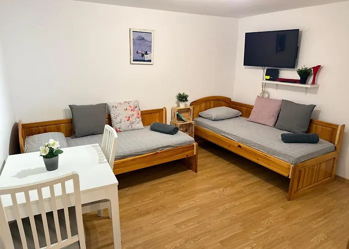 Διαμέρισμα Peaceful Riverside With Private Garden Center Parking Φιλιππούπολη